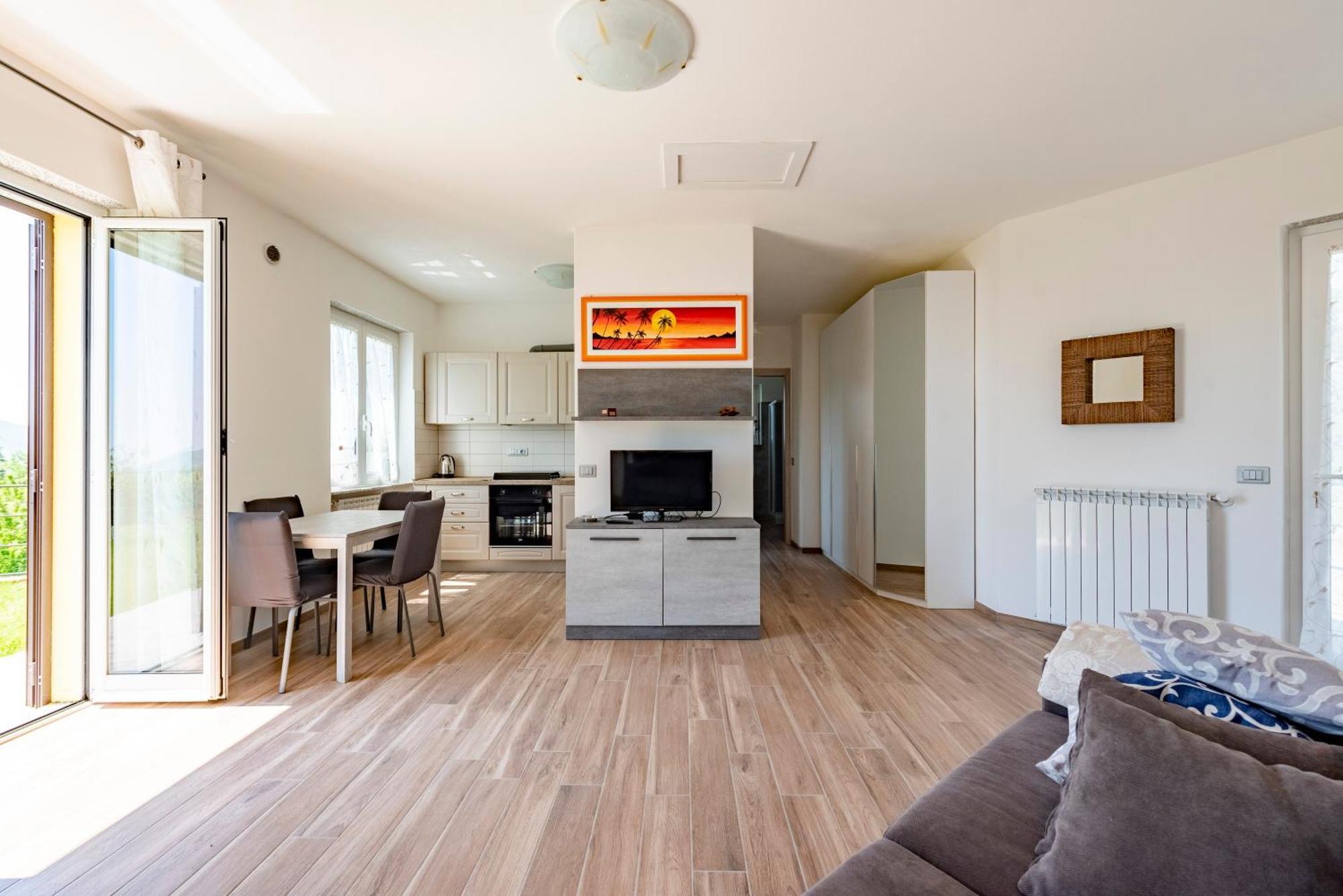 Joivy Villa Guanna - Charming Flat With Garden Bracco 외부 사진